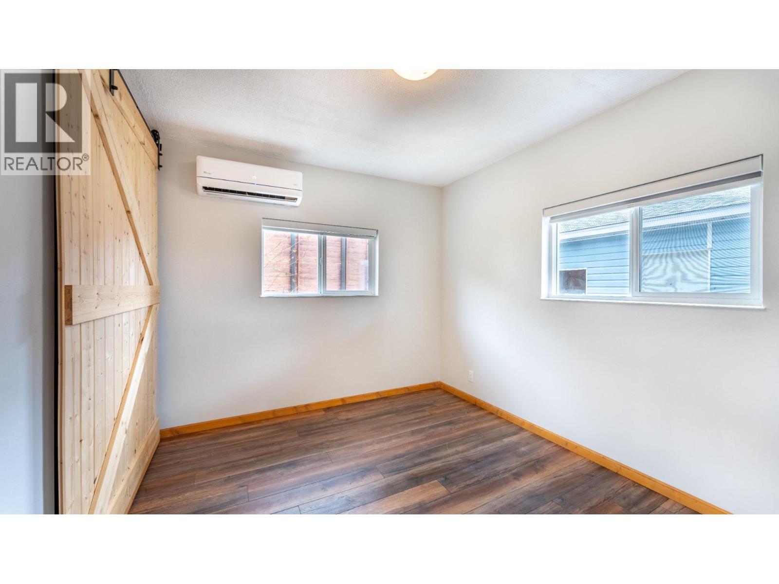 919 REGINA Street - Image 22