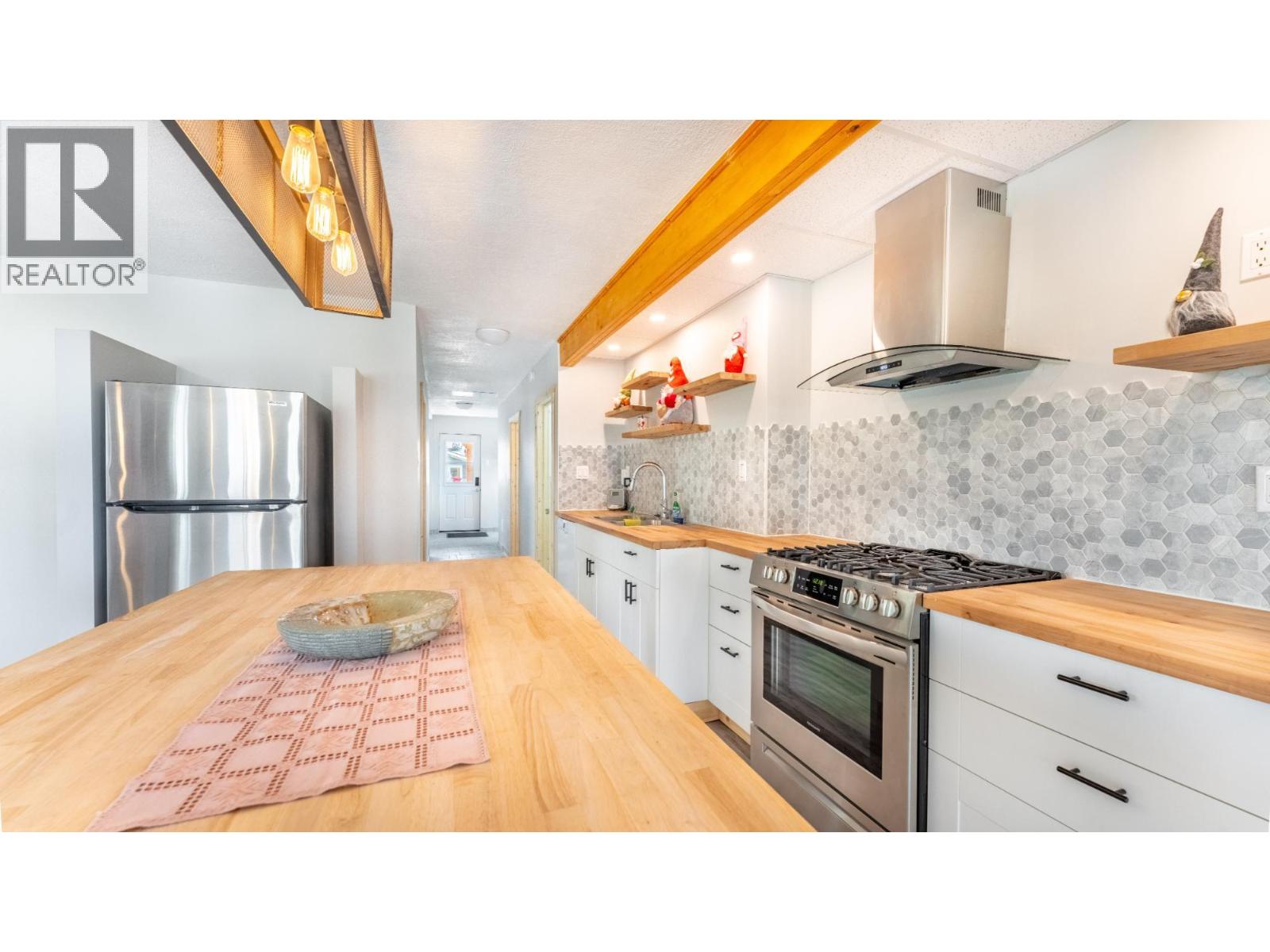 919 REGINA Street - Image 4