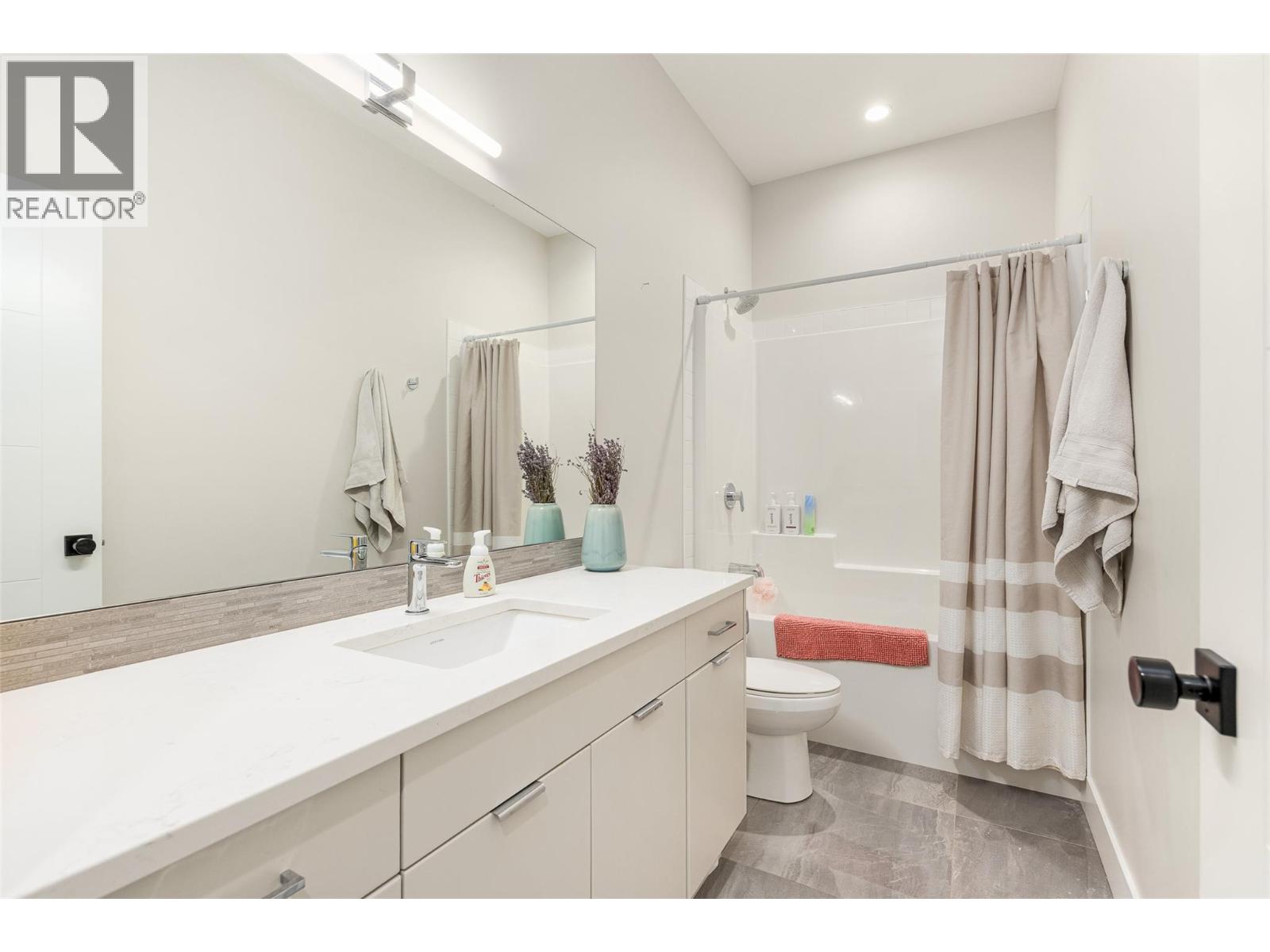  10293 Long Road, Lake Country