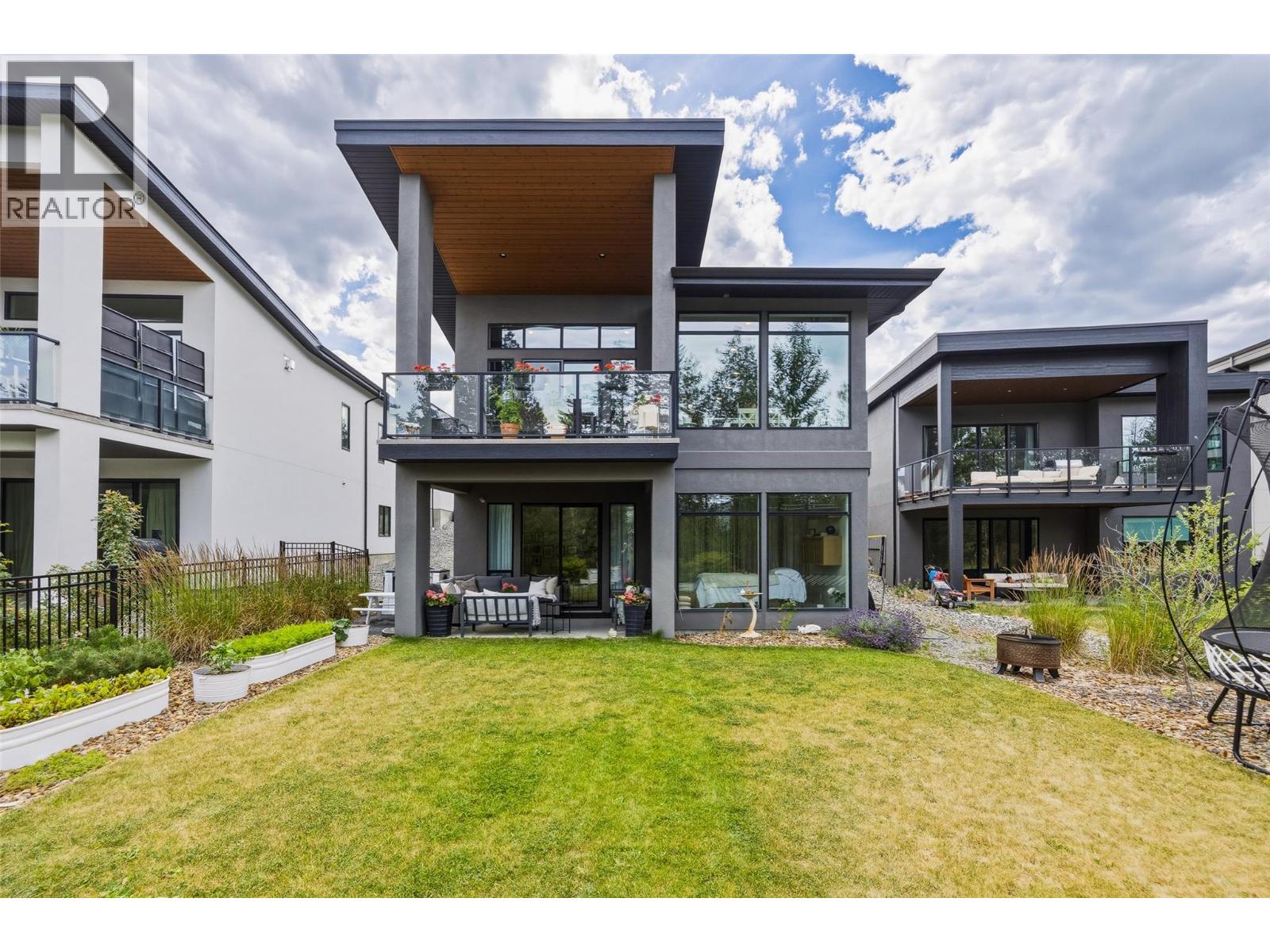  10293 Long Road, Lake Country