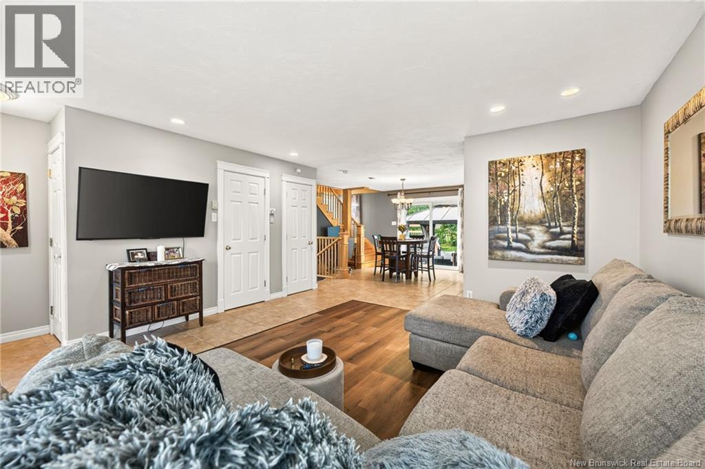 287 Manon Street - Image 4