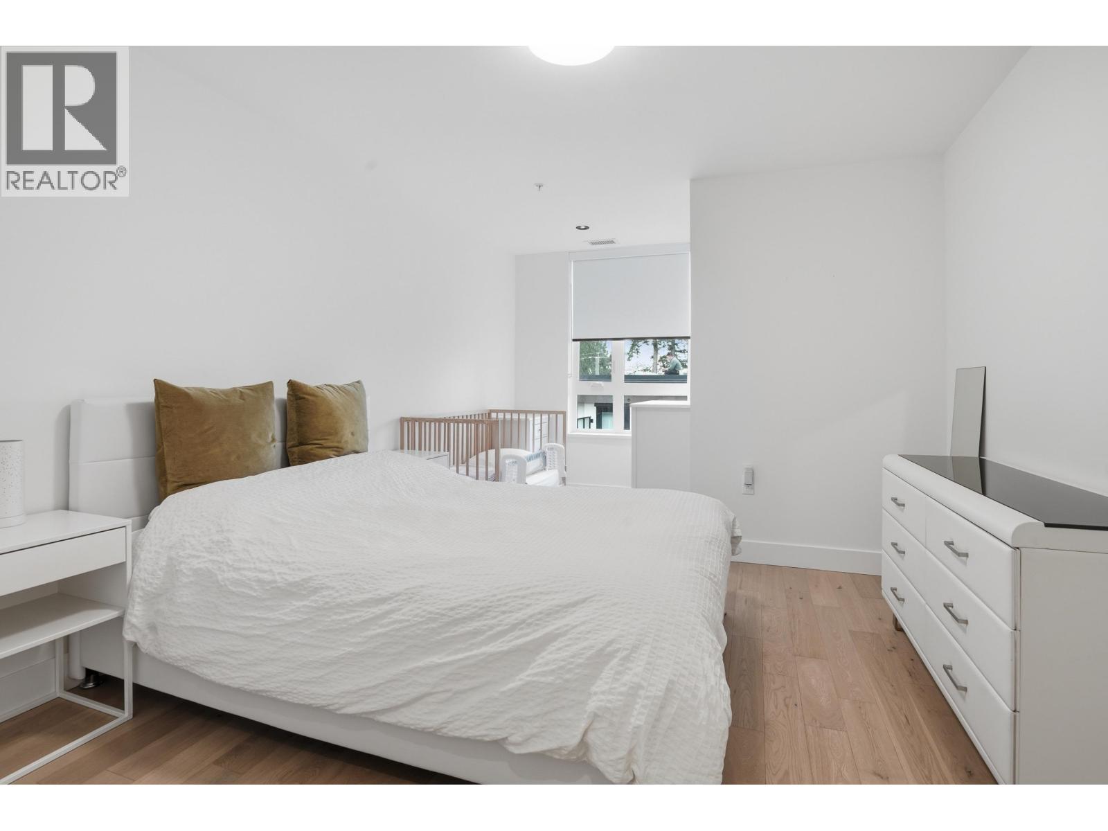 3 Bed, 3 Bath House for Sale in Vancouver – 3960 DUMFRIES STREET, Vancouver – MLS# R3148351 - Image 10
