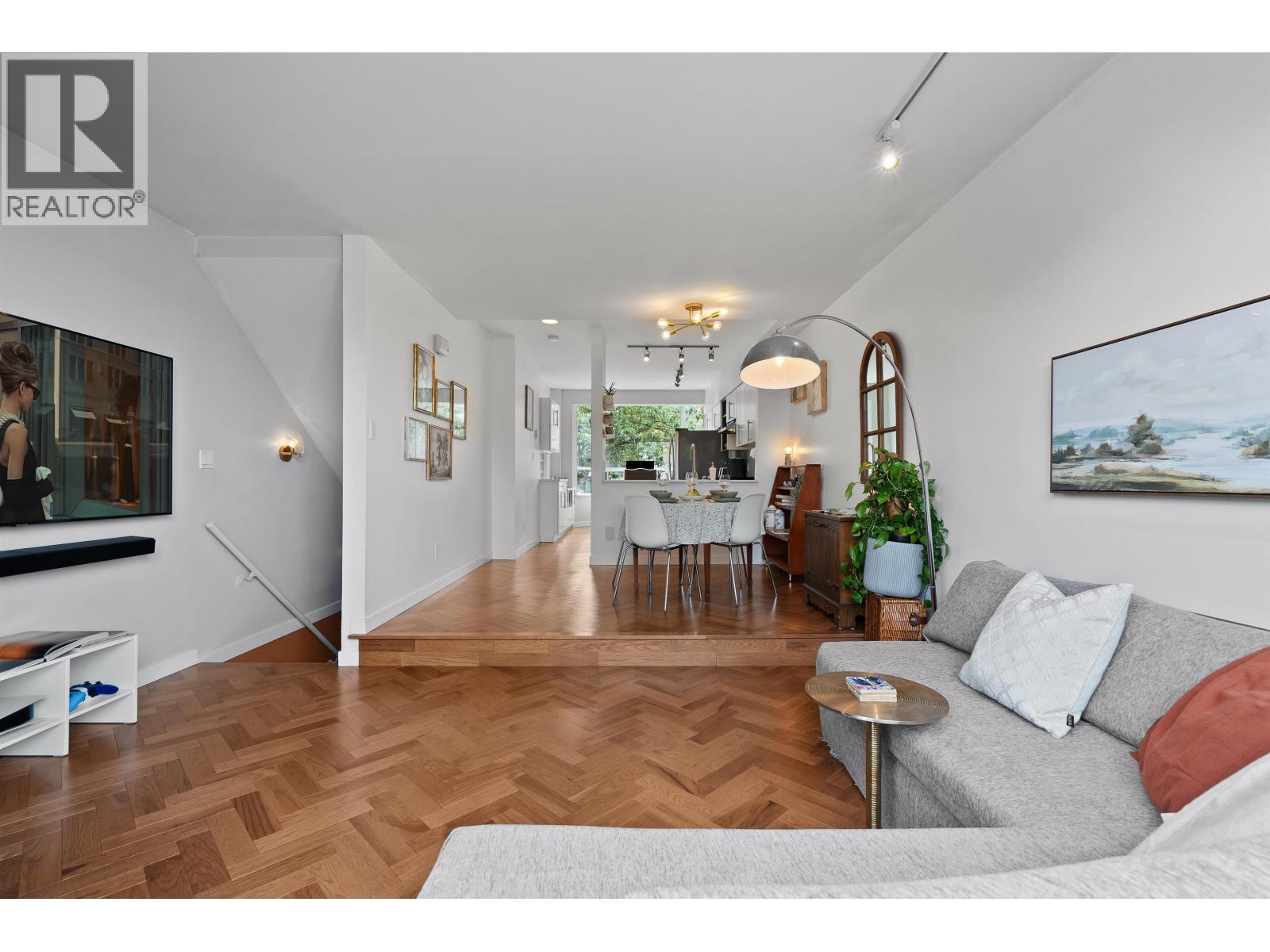 2 Bed, 2 Bath House for Sale in Vancouver – 13 939 W 7TH AVENUE, Vancouver – MLS# R3148379 - Image 13