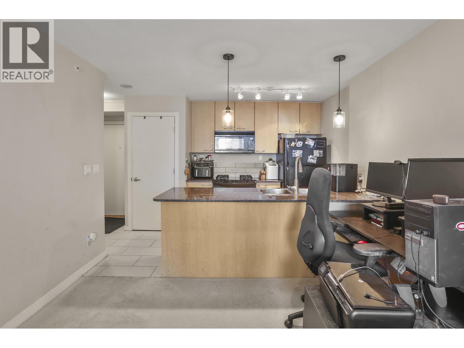 1 Bed, 1 Bath House for Sale in Burnaby – 2001 7178 COLLIER STREET, Burnaby – MLS# R3148380 - Image 7