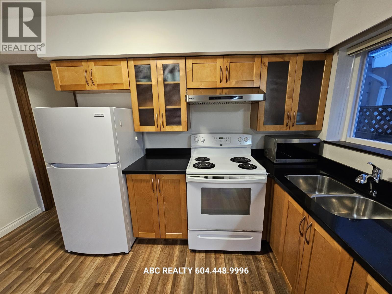 2 Bed, 1 Bath Apartment for Rent in Vancouver – 2bed suite 3XXX PARKER STREET, Vancouver – MLS# R3148384 - Image 4
