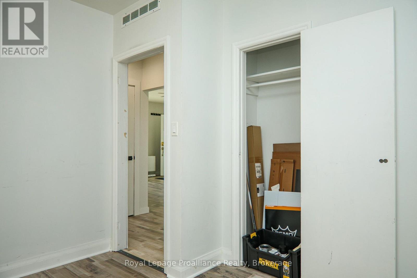 45 VALLEYVIEW CRESCENT - 29