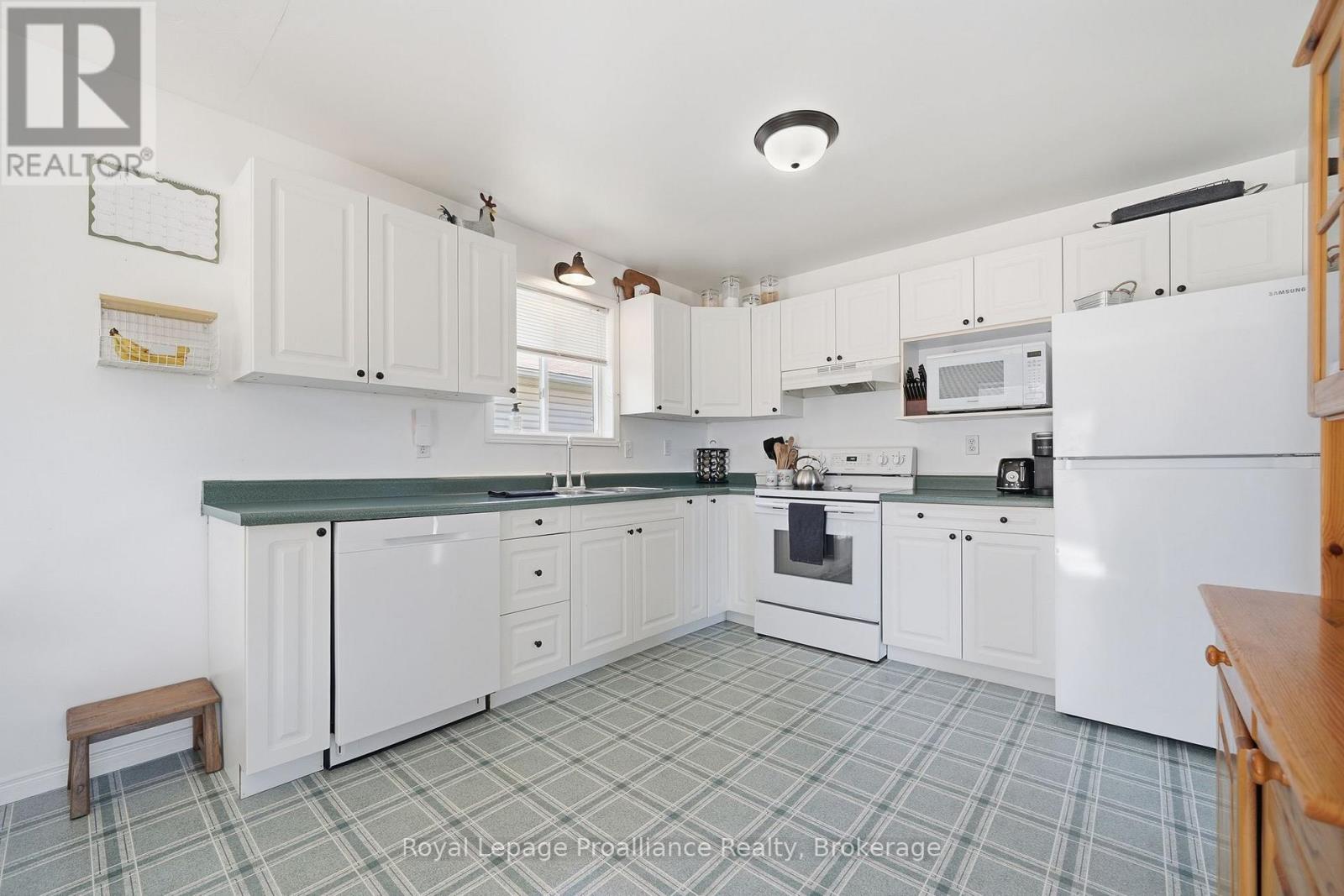 50 OCTAVIA STREET - 23