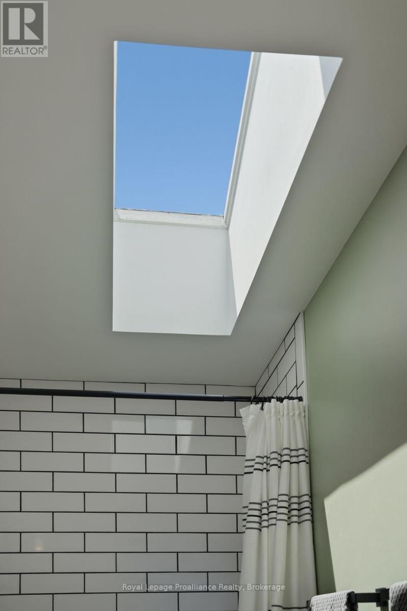 50 OCTAVIA STREET - 34