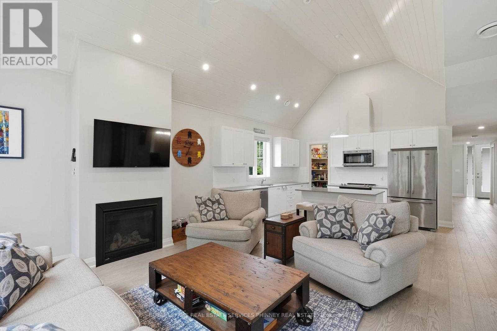 #43 2054 PENINSULA ROAD - 13
