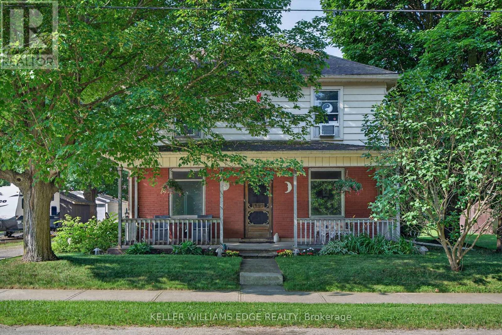 113 FREELTON ROAD - 1