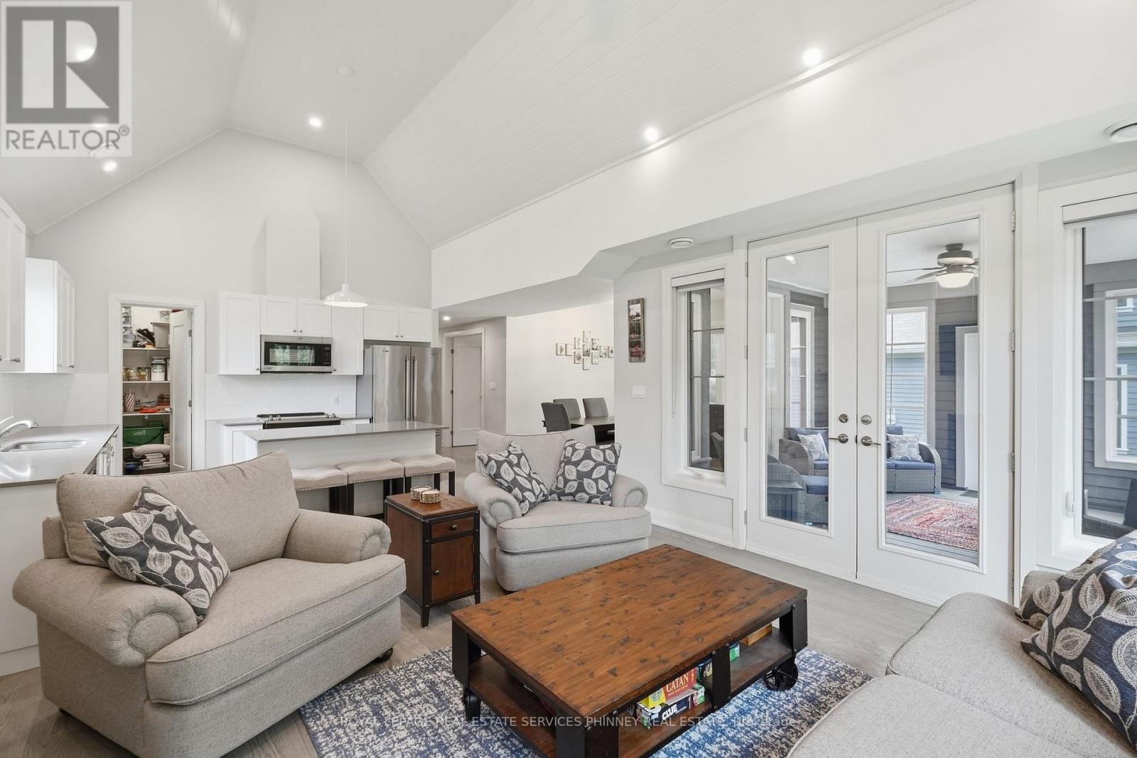 #43 2054 PENINSULA ROAD - 14
