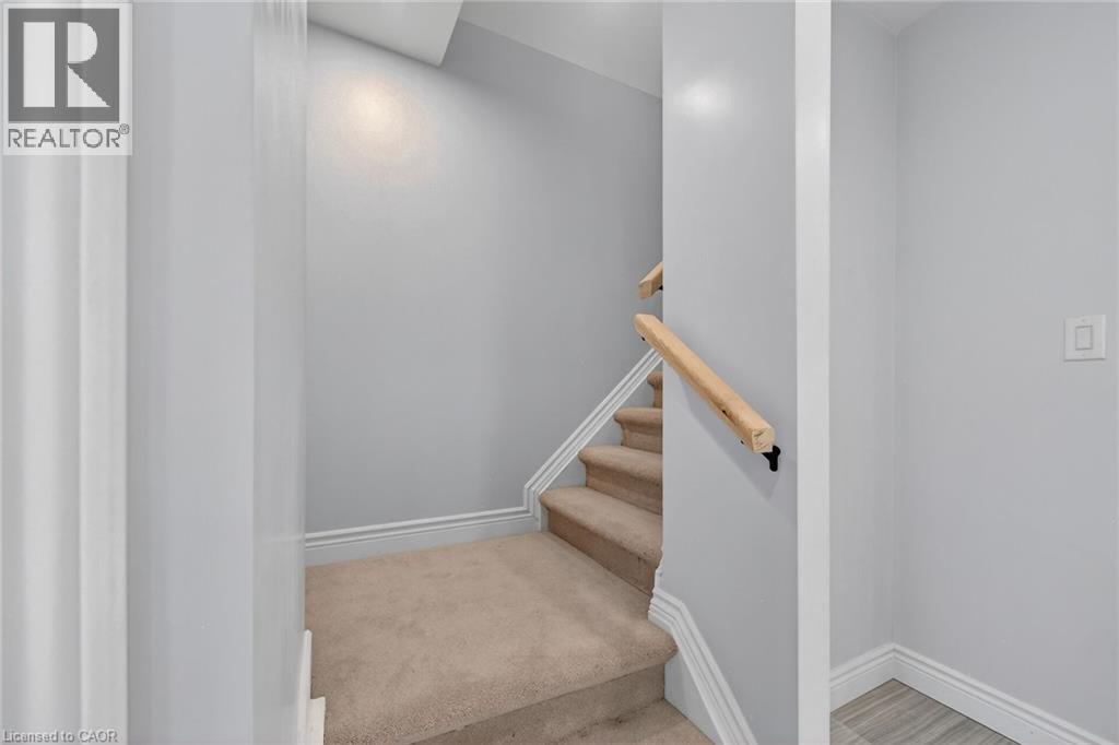 #153 2050 UPPER MIDDLE Road - 22