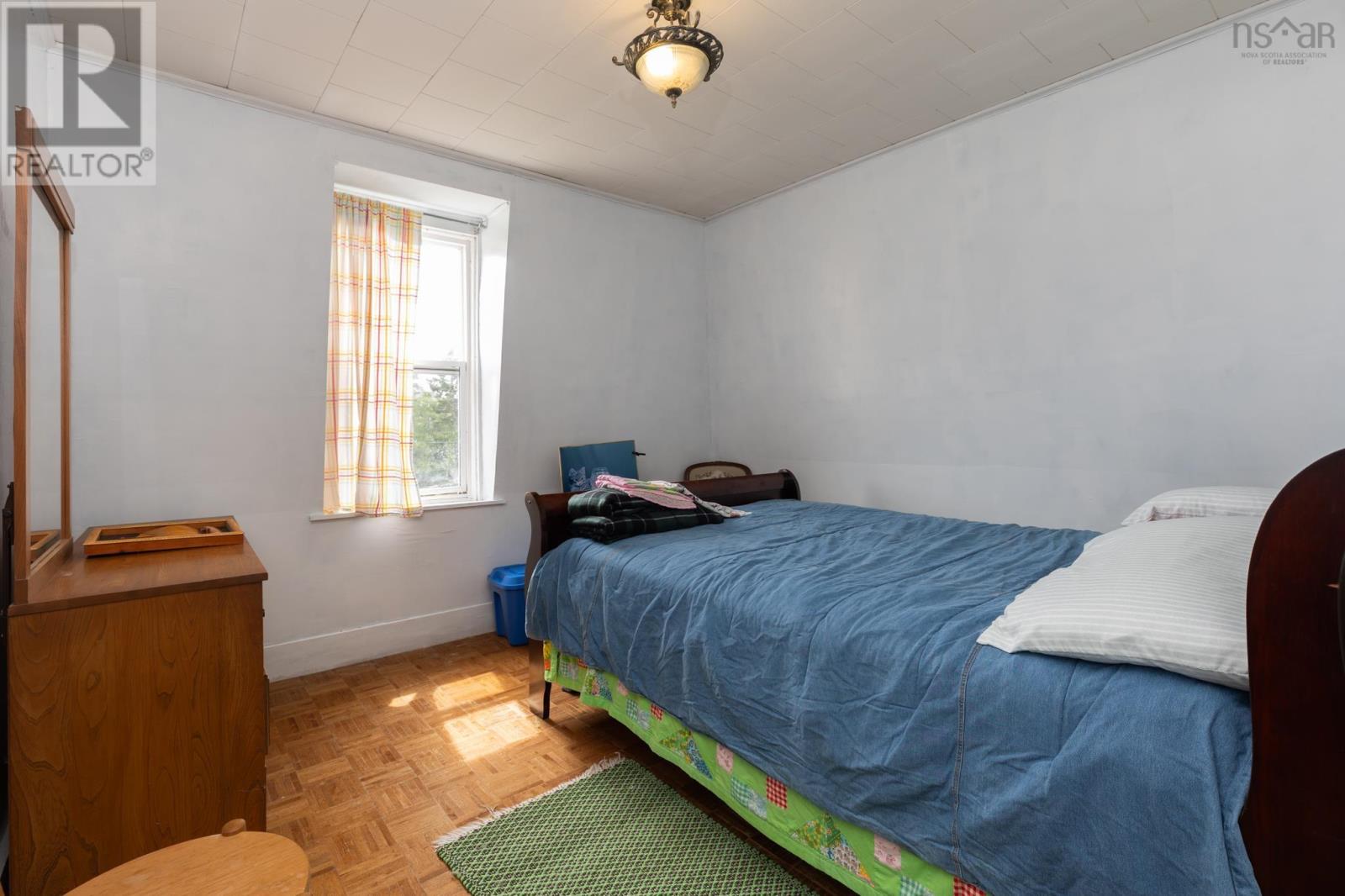 192 Belleville Road - 38