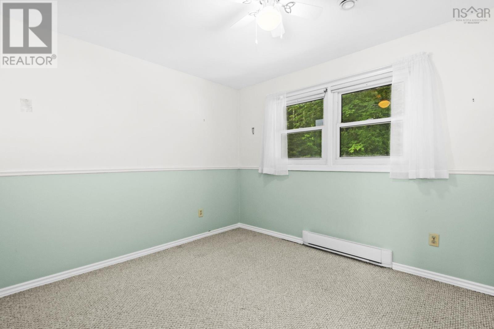 10 Plymouth Street - 20