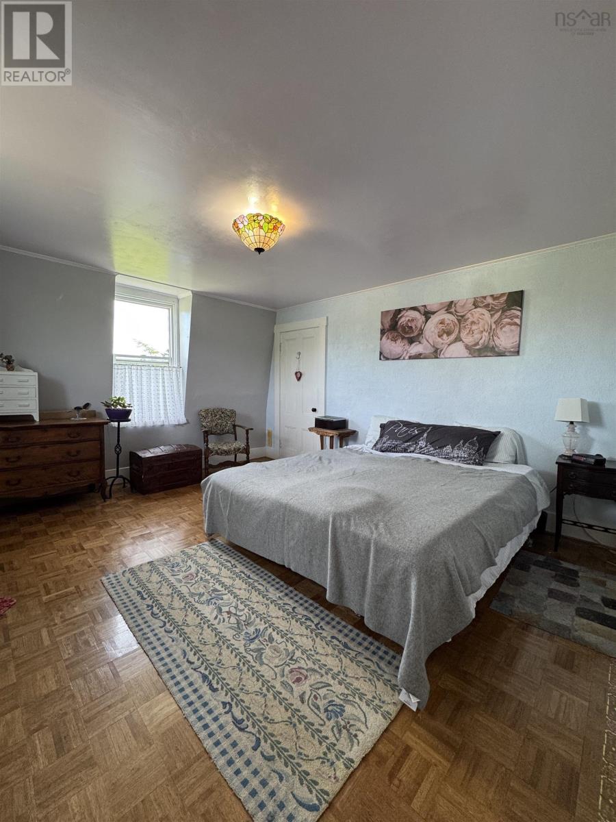 192 Belleville Road - 35