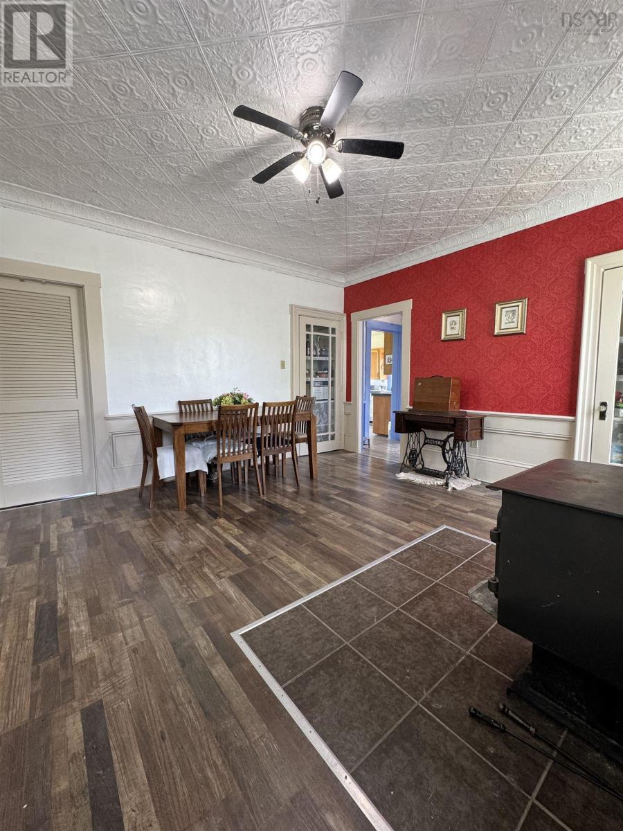 192 Belleville Road - 19