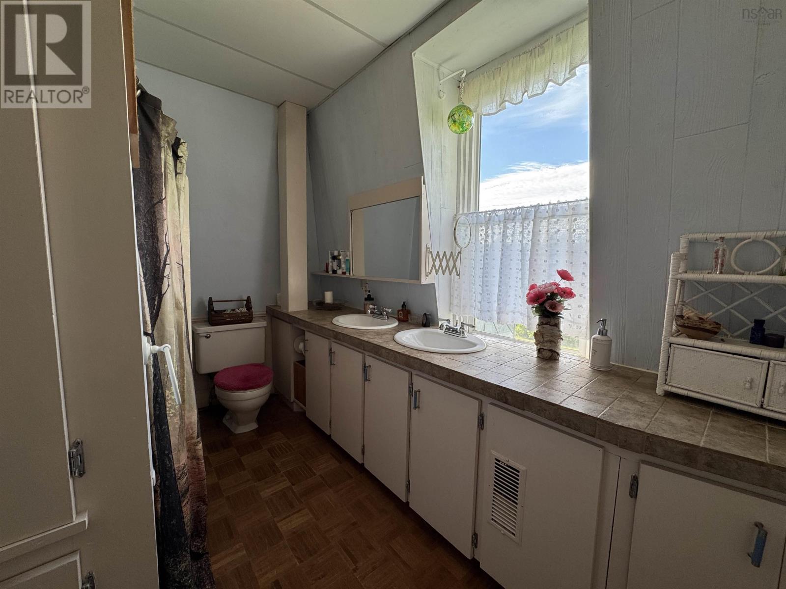 192 Belleville Road - 32