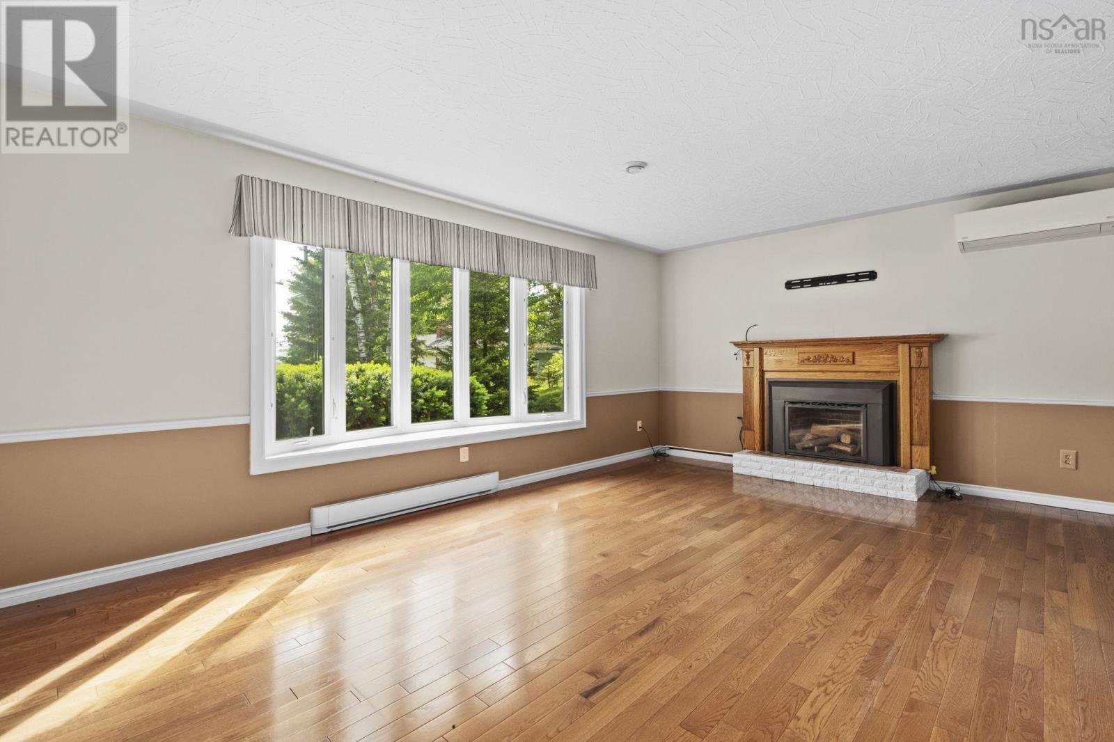 10 Plymouth Street - 5