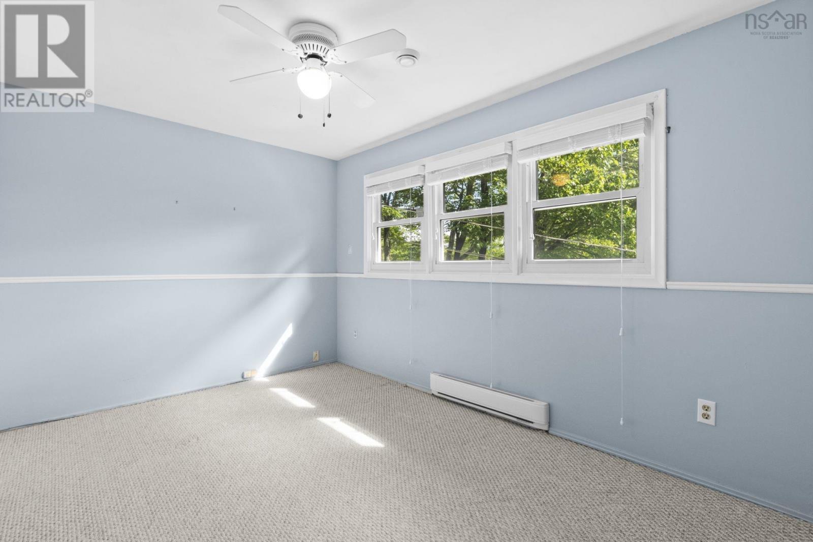 10 Plymouth Street - 16