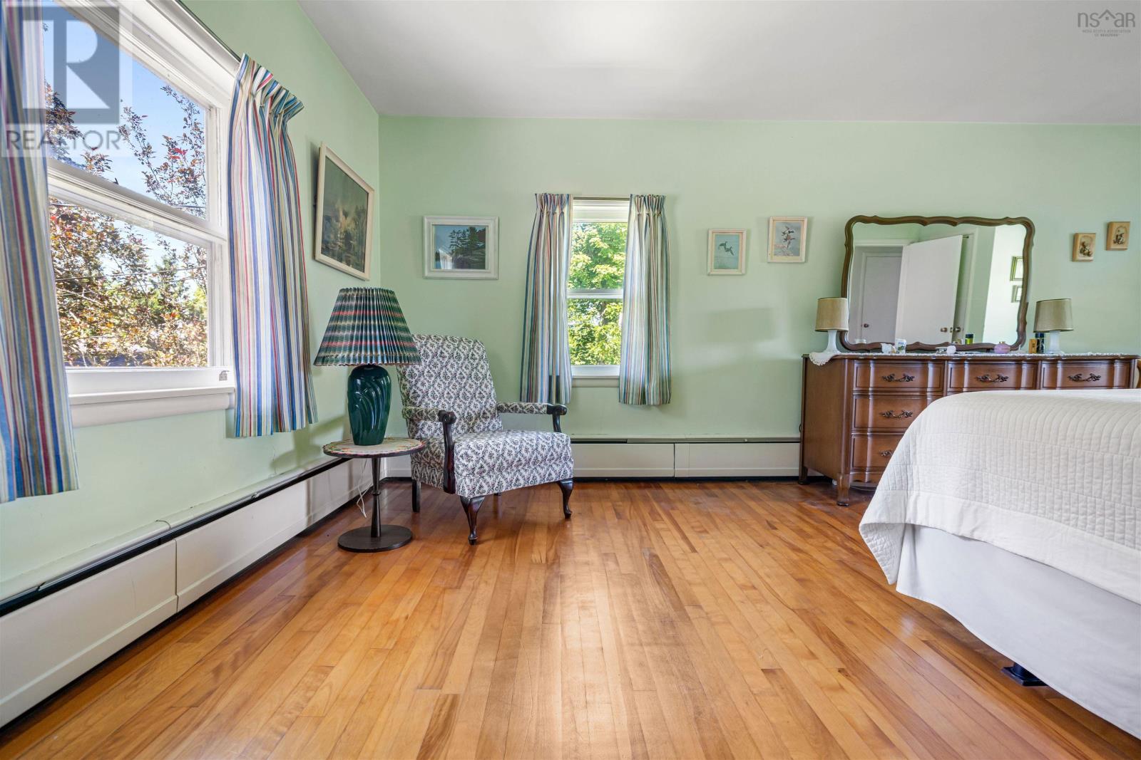 7 ROOSEVELT Avenue - 25