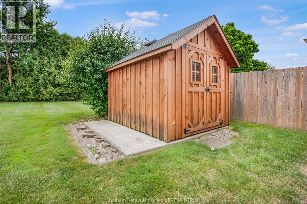 66 HOLLAND AVENUE - Image 35