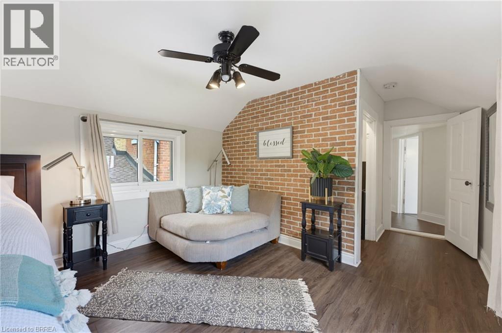 7 LORIMER Street - 17