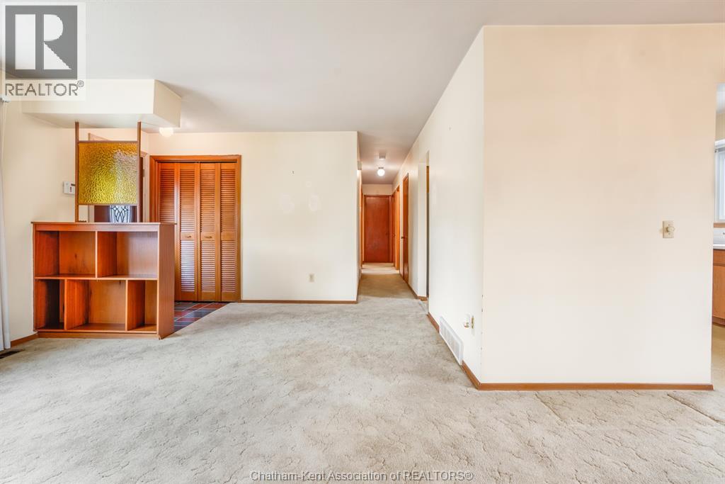 66 HOLLAND AVENUE - 9