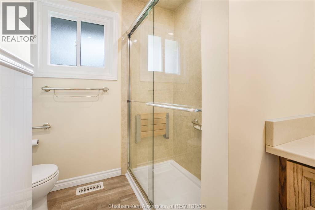 66 HOLLAND AVENUE - 14
