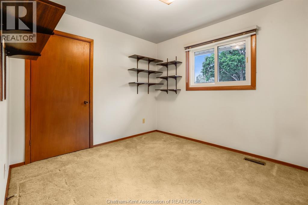 66 HOLLAND AVENUE - 15