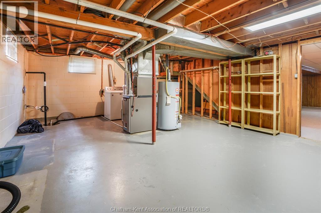 66 HOLLAND AVENUE - 27