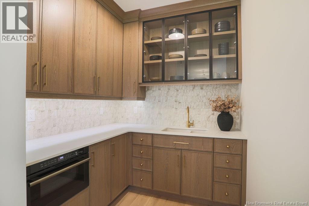 14 Greenbrier Street - Image 7
