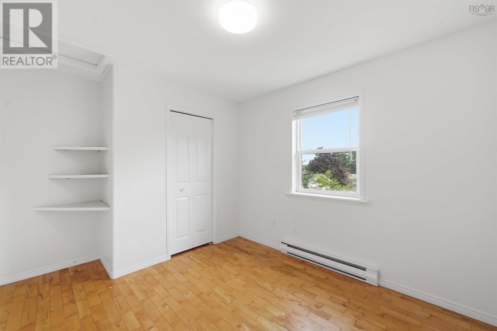 187 James Street - 24