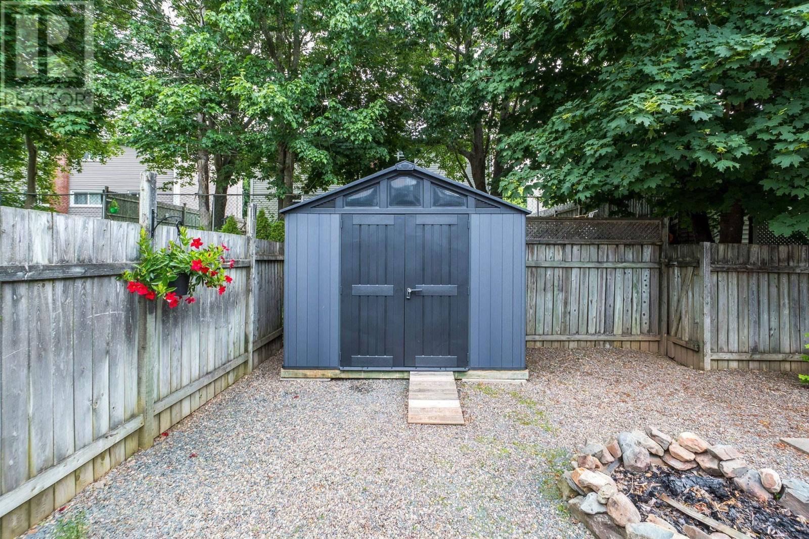 484 Spring Avenue - 31