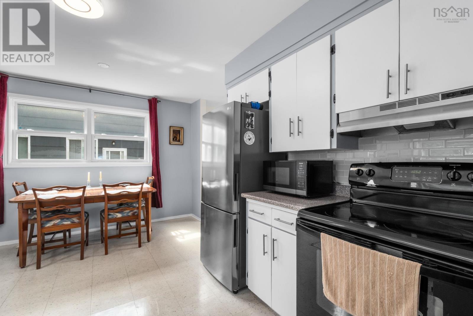 484 Spring Avenue - 10