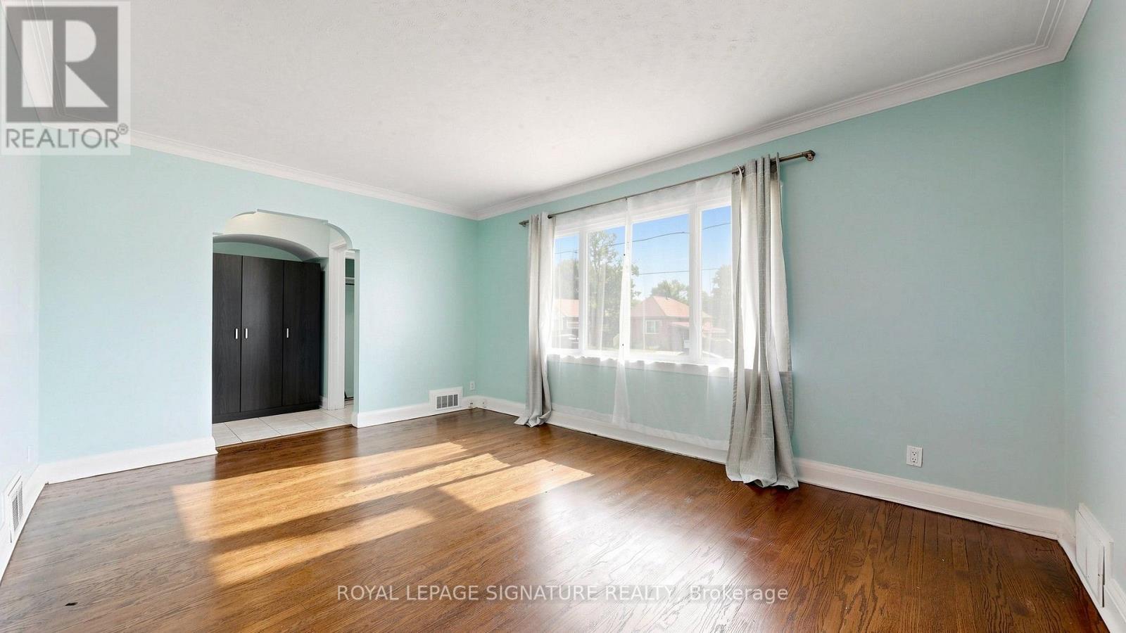 14 VALDANE DRIVE - 5