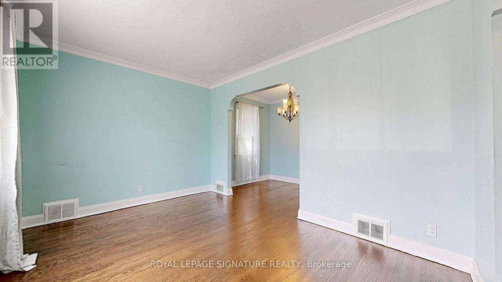 14 VALDANE DRIVE - 8