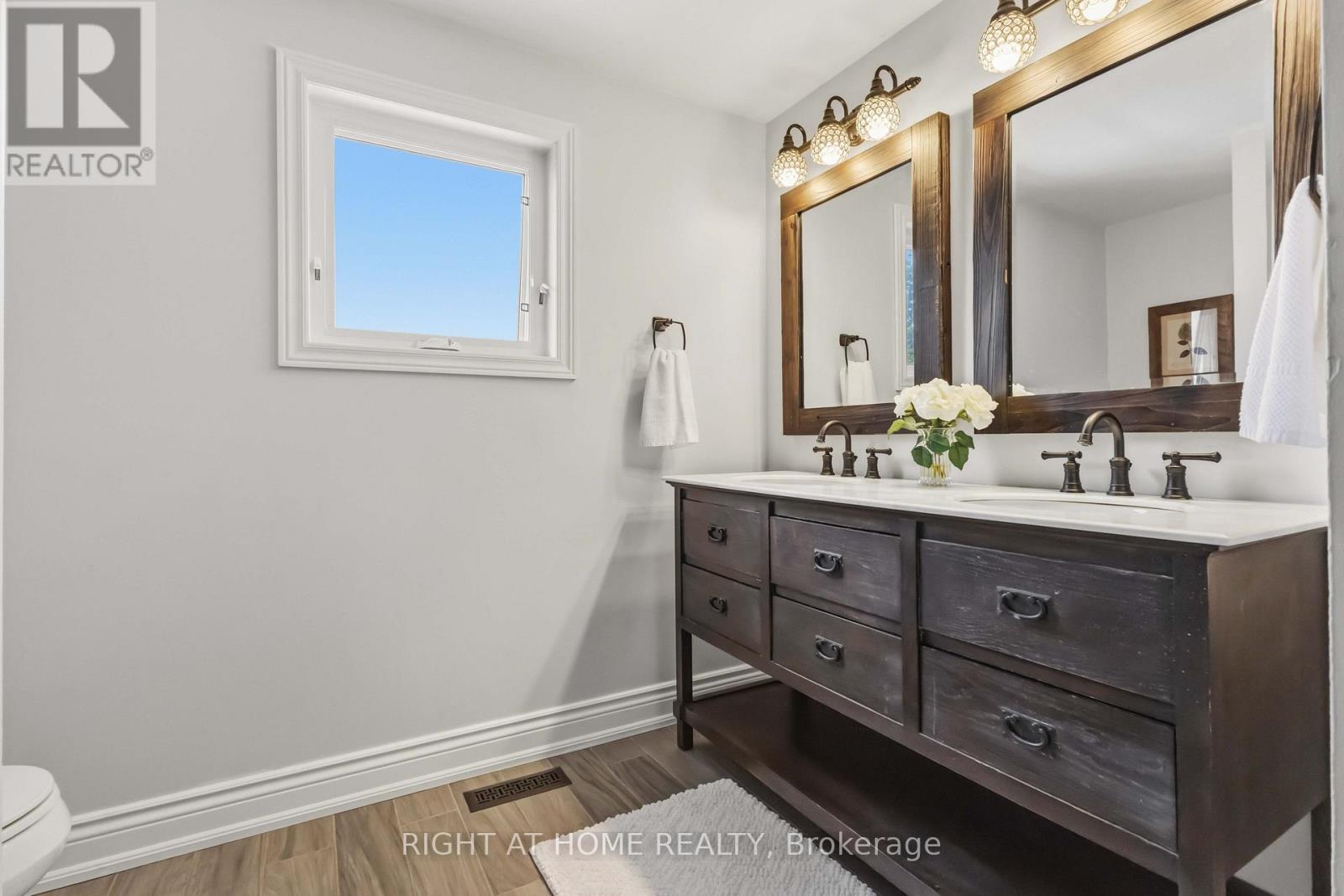 57 MORNING GLORY CRESCENT - 31