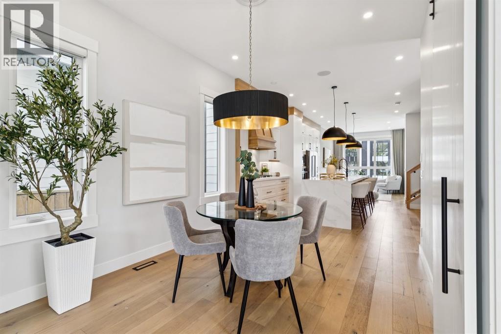 2427 27 Street SW - 15