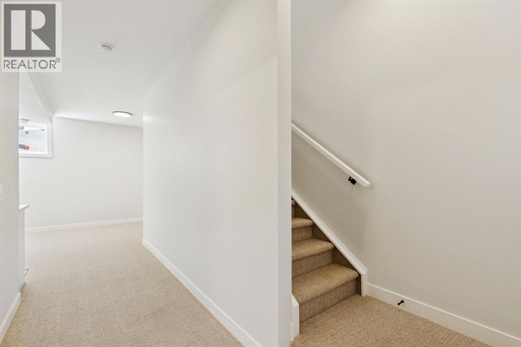 4307 30 Avenue SW - 25
