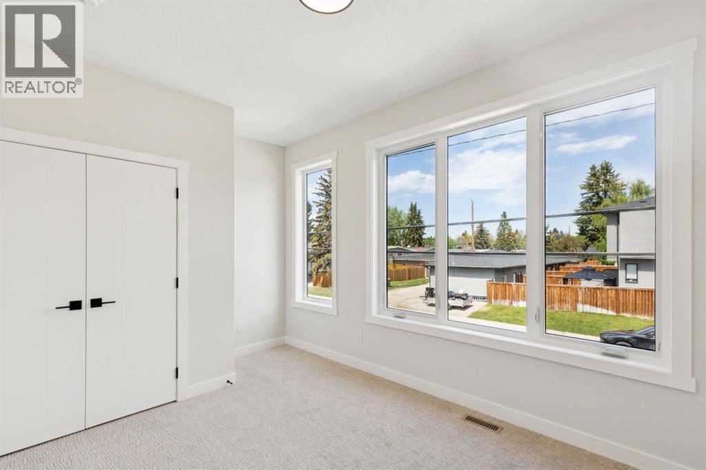 4307 30 Avenue SW - 16