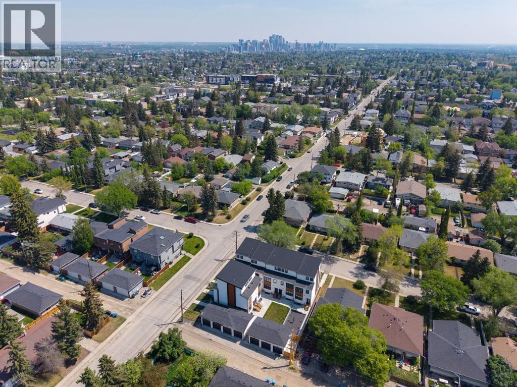 4307 30 Avenue SW - 43