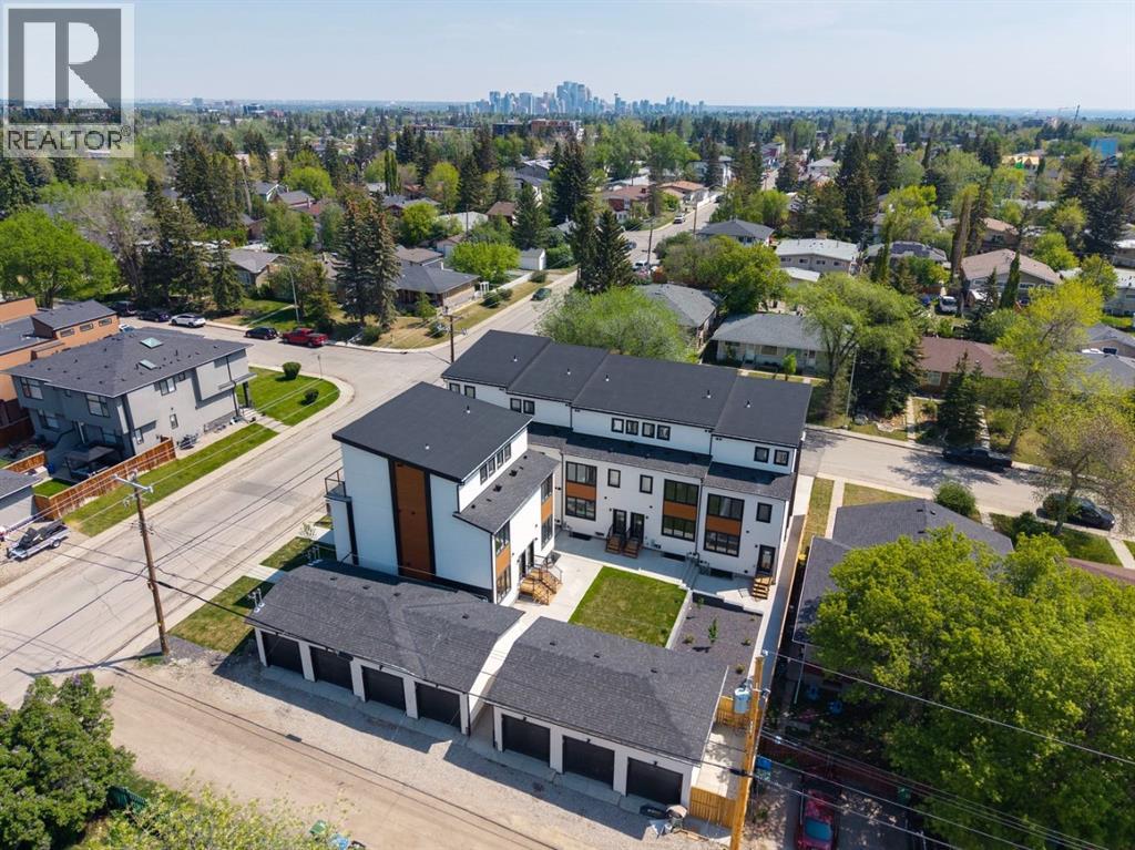 4307 30 Avenue SW - 42