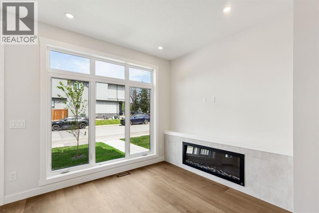 4307 30 Avenue SW - 6