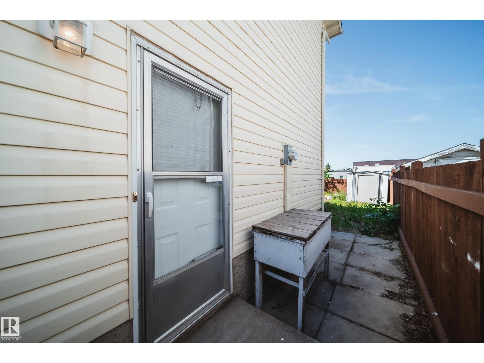 10343 172 AV NW - 31