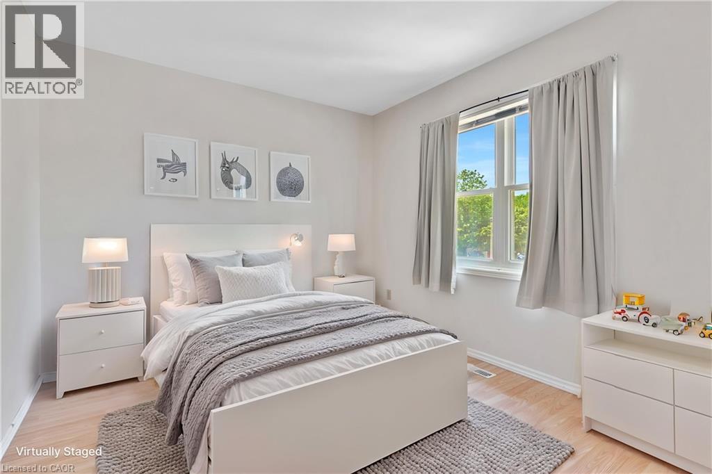 2 BROOM Street - 13