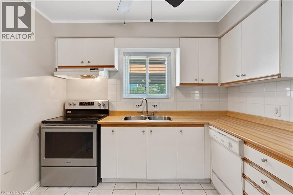 2 BROOM Street - Image 10