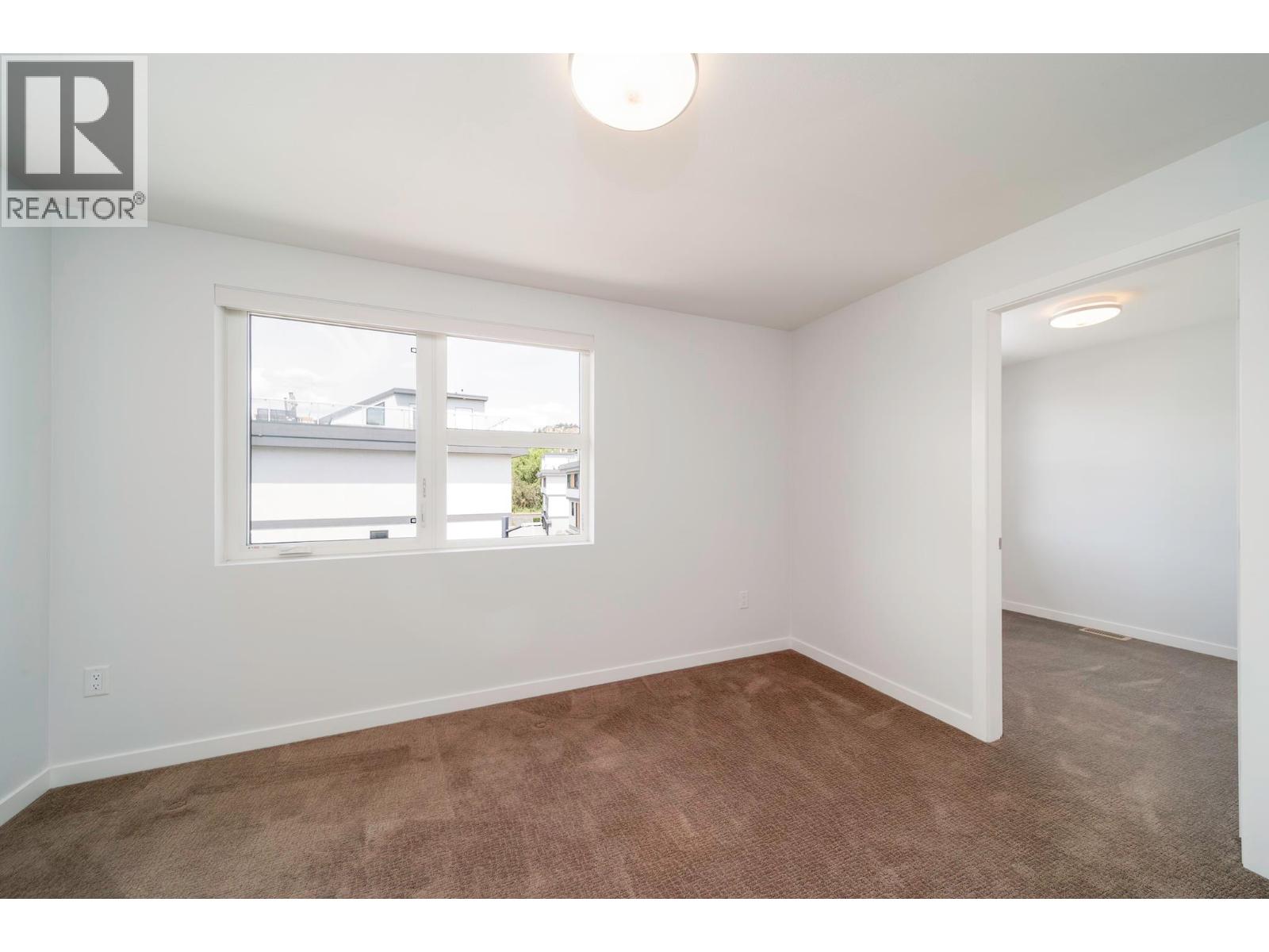 #29 1515 Highland Drive N - 31