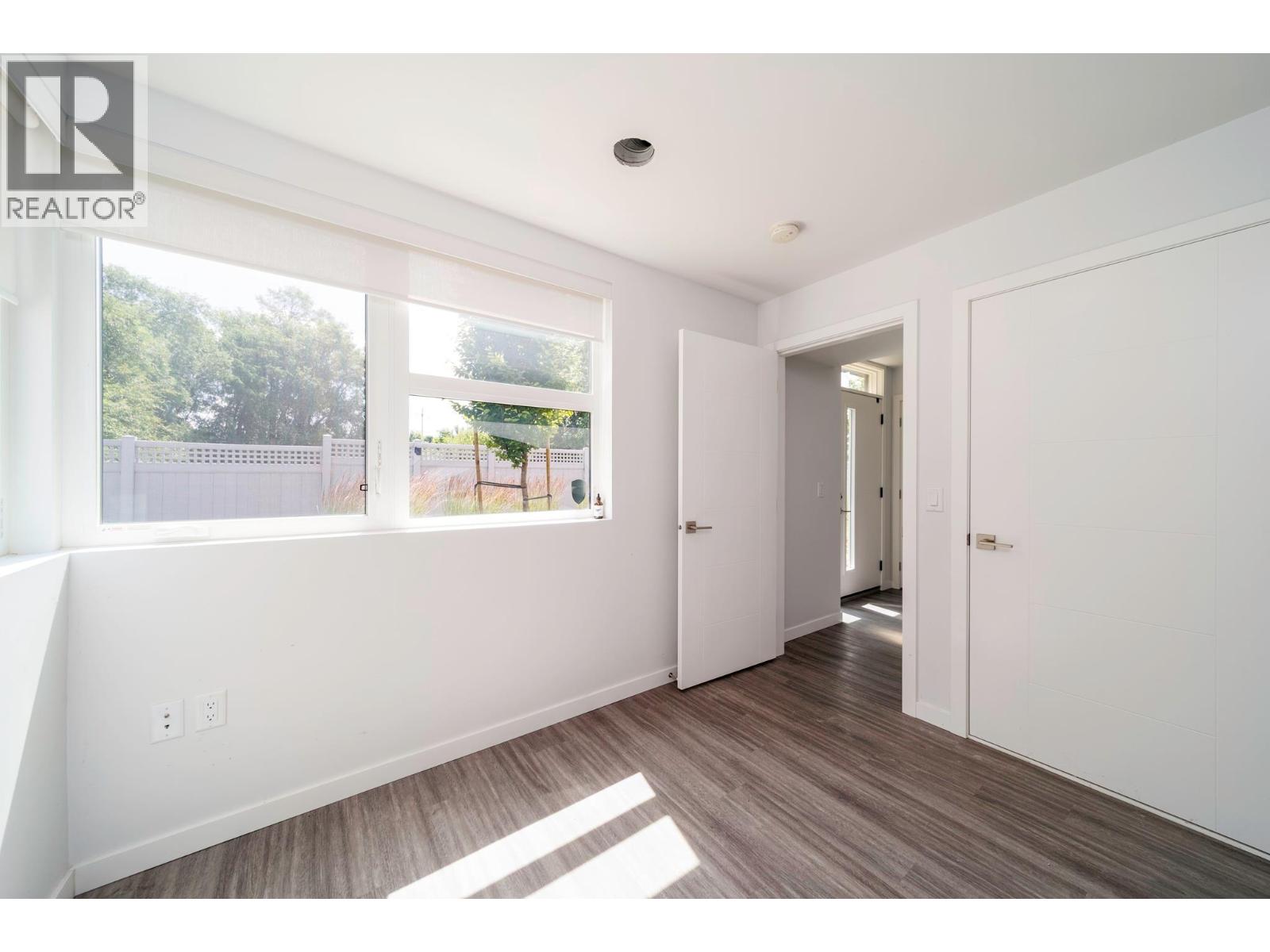 #29 1515 Highland Drive N - 20