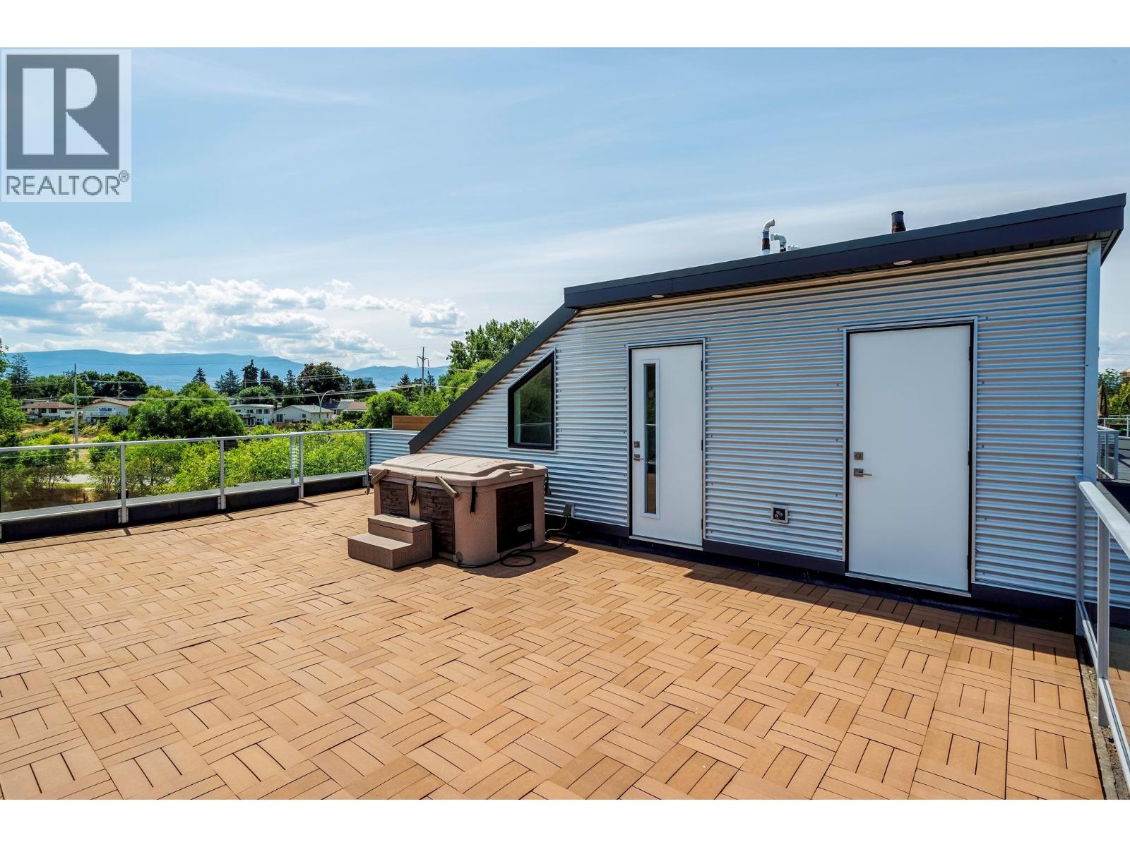 #29 1515 Highland Drive N - 12