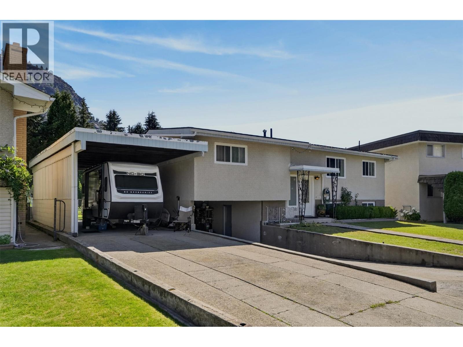3955 Woodland Drive - 39
